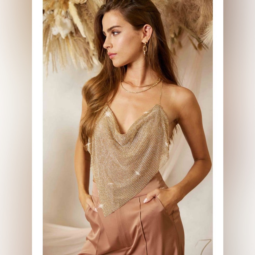 ***ONE ITEM PER ORDER*** Women's Gold Halter point Top Elegant Gold Chain Halter - Picture 6 of 9